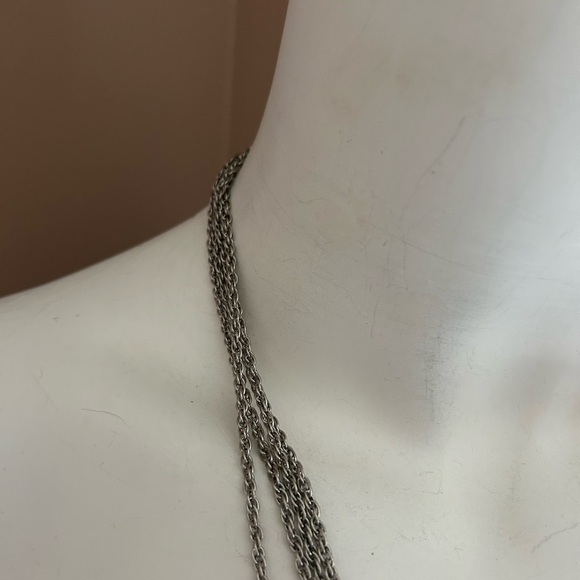 4/$50 classic 1960 Elegant Silver Chain Necklace 💙 - Picture 6 of 8